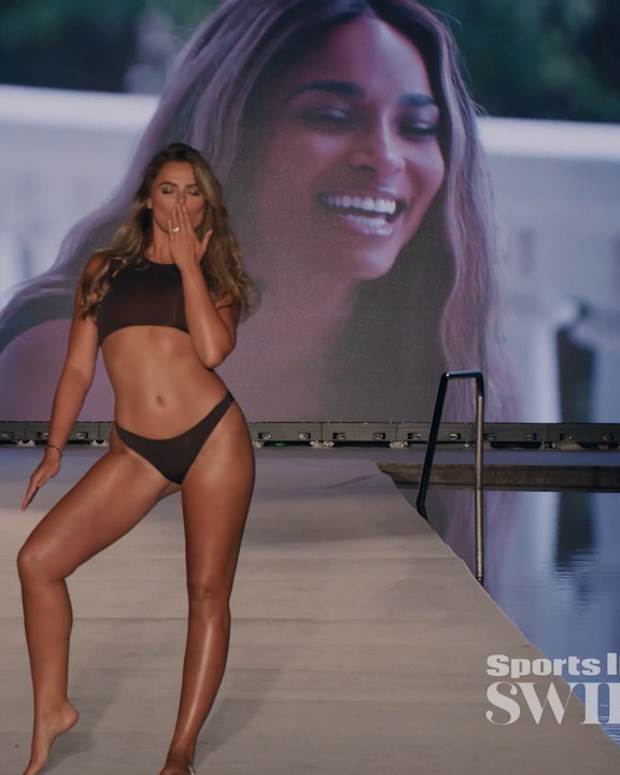 RUNWAY - BROOKS NADER